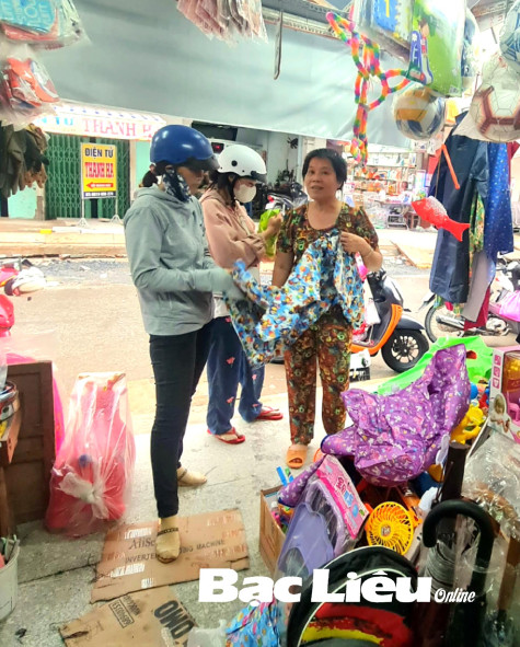 Đồ đi mưa vào mùa