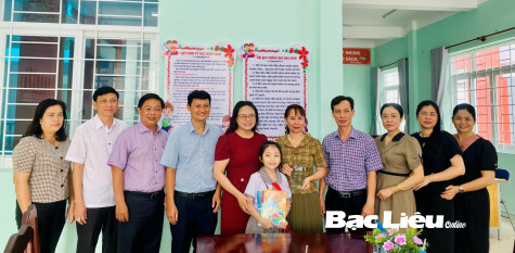 Em Phạm Võ Thủy Ngọc (Bạc Liêu) được tặng Kỷ niệm chương cuộc thi Trạng nguyên Tiếng Việt toàn quốc