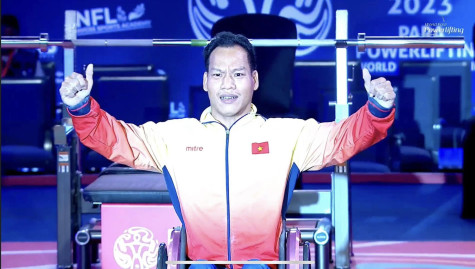 Lực sĩ Lê Văn Công giành Huy chương Vàng tại Giải vô địch thế giới 2023