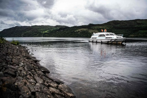 Khởi động cuộc săn lùng quái vật hồ Loch Ness