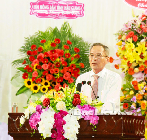 Bí thư Tỉnh ủy - Lữ Văn Hùng: “Quan tâm nâng cao chất lượng và xây dựng tổ chức Hội Nông dân các cấp thật sự vững mạnh”