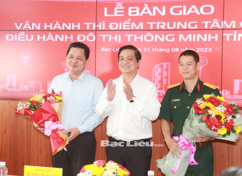 Viettel bàn giao Trung tâm Giám sát, điều hành đô thị thông minh cho Bạc Liêu