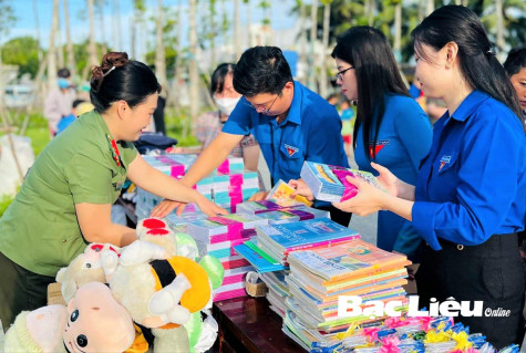 Hành trình mới của sách giáo khoa cũ