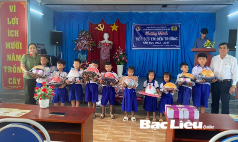 Lực lượng vũ trang tỉnh: Nhiều hoạt động ý nghĩa chào mừng Quốc khánh 2/9