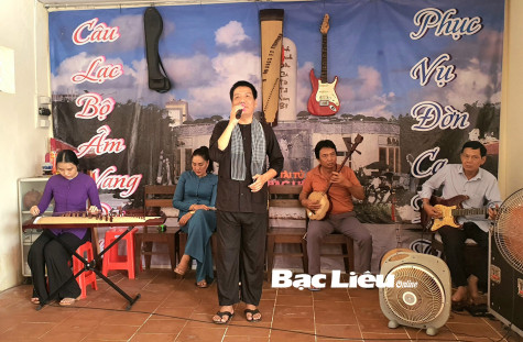 Để đờn ca tài tử làm “mát lòng” du khách