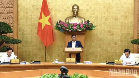 Chính phủ họp phiên thường kỳ tháng 8