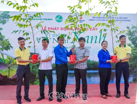 Phân bón Cà Mau: Phát động chương trình trồng cây xanh tại huyện Thới Bình