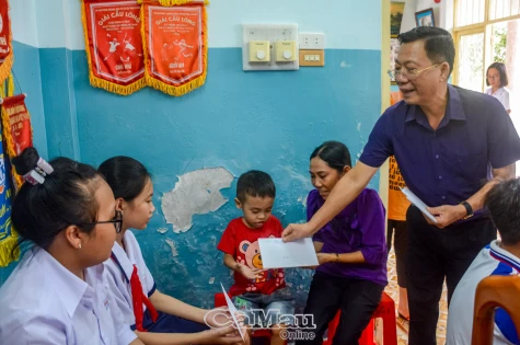 Tặng 70 phần quà trung thu tại Làng trẻ em SOS