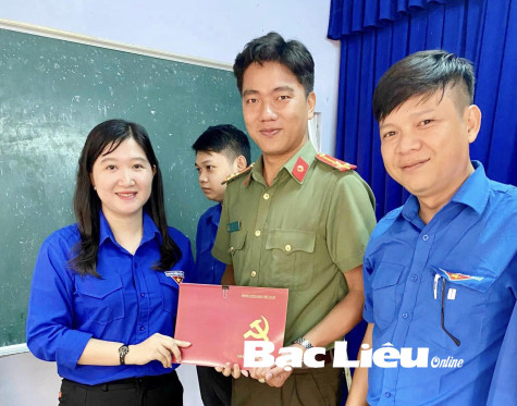 Huyện đoàn Hồng Dân: Bồi dưỡng lý luận chính trị và nghiệp vụ, kỹ năng cho cán bộ Đoàn - Hội ở cơ sở năm 2023