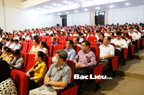 Đảng ủy Khối các cơ quan tỉnh: Mở 2 lớp thông tin chuyên đề cho gần 600 cán bộ