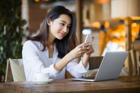 Sống những ngày rực rỡ