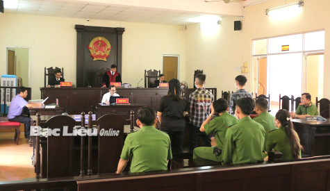 “Dở khóc dở cười” vì áp dụng luật cứng nhắc