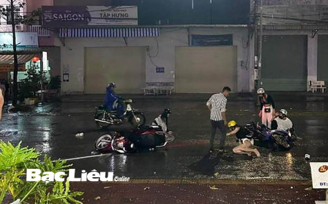 Giao thông nội ô: Vẫn còn nhiều chuyện bàn