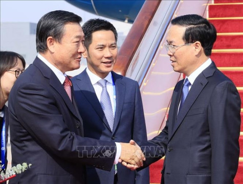Chủ tịch nước đến Bắc Kinh tham dự Diễn đàn cấp cao “Vành đai và Con đường”