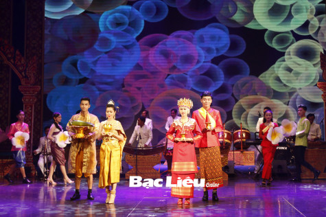 Bảo tồn, phát huy giá trị trang phục của đồng bào Khmer