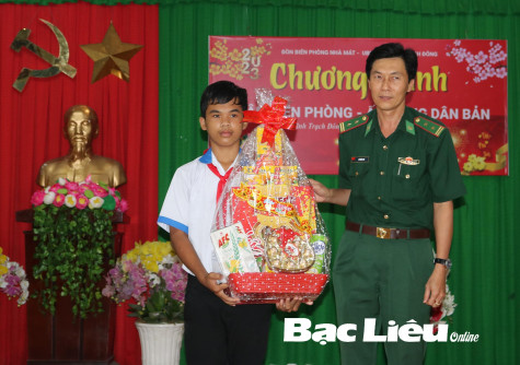 Vận động quần chúng - củng cố thế trận lòng dân