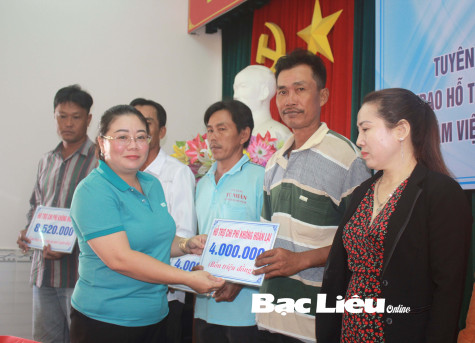 28 người lao động đi làm việc có thời hạn ở nước ngoài theo hợp đồng được hỗ trợ chi phí không hoàn lại