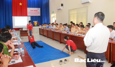 Tập huấn kỹ năng sơ cấp cứu cho chiến sĩ công an