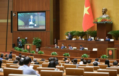 Quyết tâm phấn đấu hoàn thành ở mức cao nhất các mục tiêu, chỉ tiêu