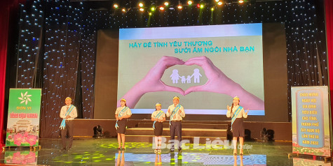 Hạnh phúc gia đình:​ Nhìn từ nhiều góc độ