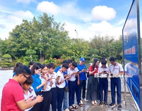 Ra mắt mô hình thực tế ảo du lịch thông minh tại Khu lưu niệm nghệ thuật ĐCTT Nam Bộ và nhạc sĩ Cao Văn Lầu