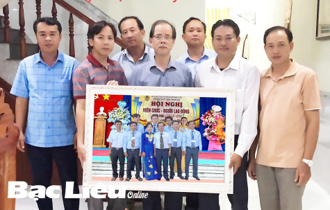 Hướng về Ngày Nhà giáo Việt Nam 20/11: Sôi nổi các hoạt động tri ân