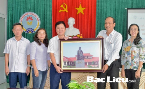 Liên minh HTX tỉnh Hà Tĩnh học tập kinh nghiệm tại Bạc Liêu
