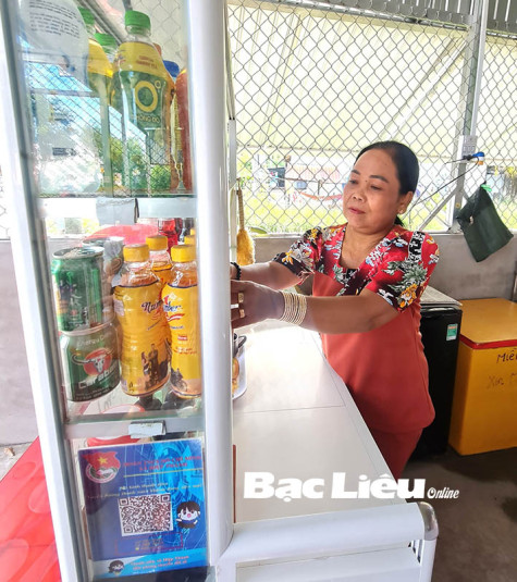 Bà Thạch Thị Dung - vượt khó vươn lên khá giả