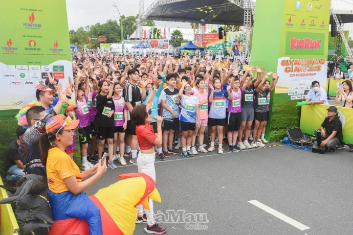 Khai mạc Giải Marathon - Cà Mau 2023 Cup Petrovietnam với chủ đề “ Hương rừng U Minh”