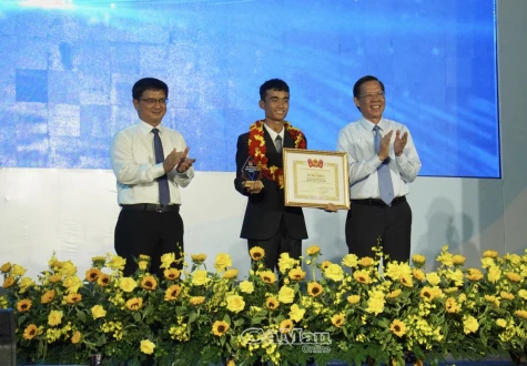 Anh Nguyễn Trường Giang đạt Giải thưởng Tình nguyện quốc gia năm 2023