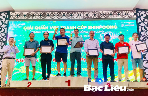 Bế mạc Giải quần vợt ngành Y tế khu vực Đồng bằng sông Cửu Long