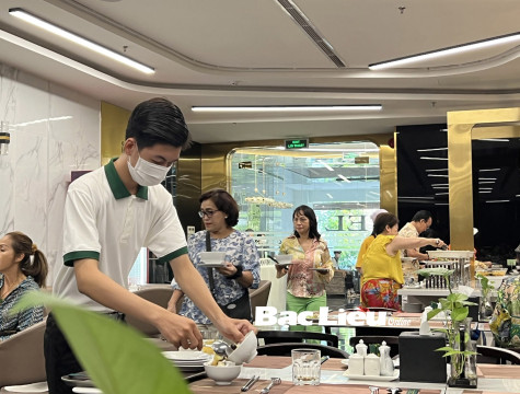 Chuẩn hóa nguồn nhân lực cho du lịch phát triển lâu dài