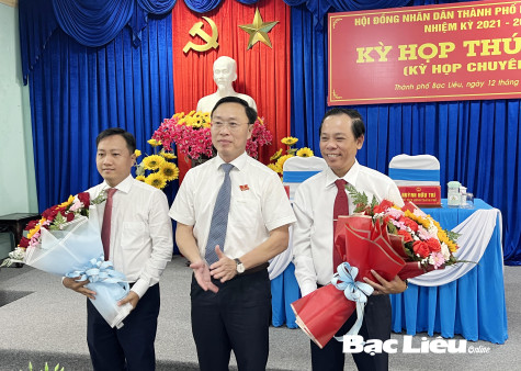 HĐND TP. Bạc Liêu lấy phiếu tín nhiệm 18 người giữ chức vụ do HĐND bầu
