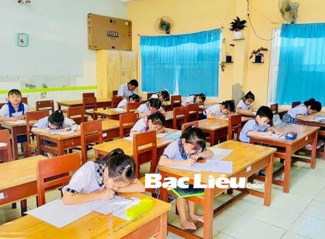 TX. Giá Rai: Hơn 630 học sinh tiểu học tham gia Hội thi “Vở sạch - Chữ đẹp”