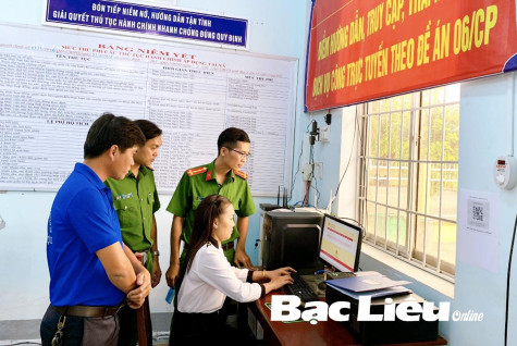 Công an tỉnh: Hơn 50% thủ tục hành chính được giải quyết trực tuyến