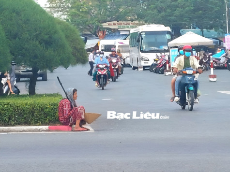 Quyết liệt xử lý tình trạng người ăn xin trên địa bàn
