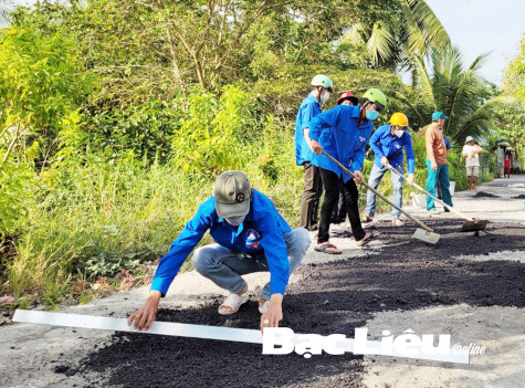 Nêu cao tinh thần tình nguyện của thanh niên
