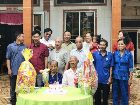 Mong Tết sum vầy