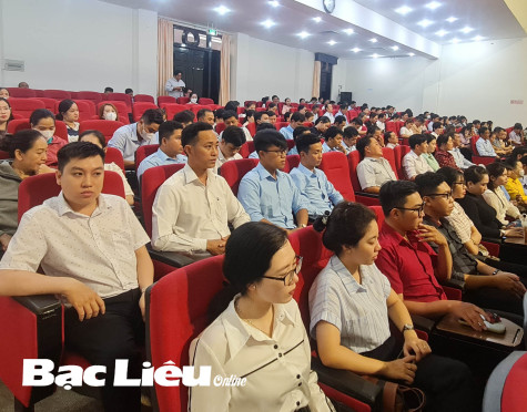 Hơn 550 người được quán triệt Nghị quyết Trung ương 8 (khóa XIII)