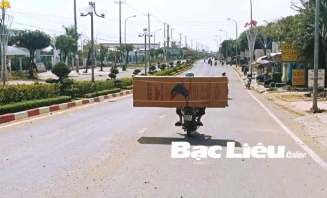 Xuân về… lại lo với xe chở hàng cồng kềnh