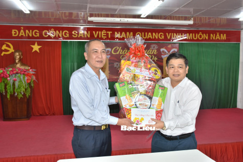 Lãnh đạo tỉnh thăm, chúc Tết các đơn vị tại TP. Cần Thơ