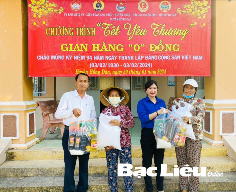 Huyện Hồng Dân: Sôi nổi các hoạt động chăm lo người dân đón Tết