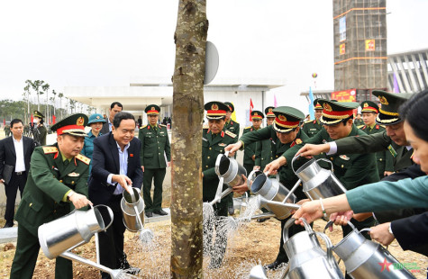 Đại tướng Phan Văn Giang chủ trì Lễ phát động “Tết trồng cây đời đời nhớ ơn Bác Hồ”