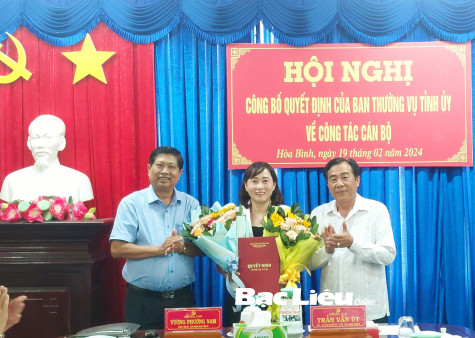 Công bố quyết định của Ban Thường vụ Tỉnh ủy về công tác cán bộ tại huyện Hòa Bình