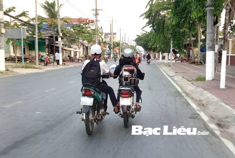 Thương nhau như thế bằng mười hại nhau