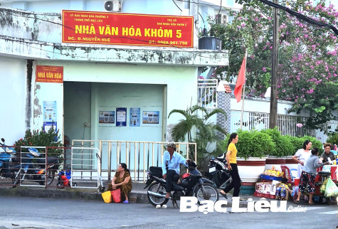 Xe ôm truyền thống: Bấp bênh trước thời đại công nghệ số