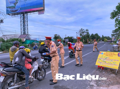Cảnh sát giao thông - những cống hiến lặng thầm