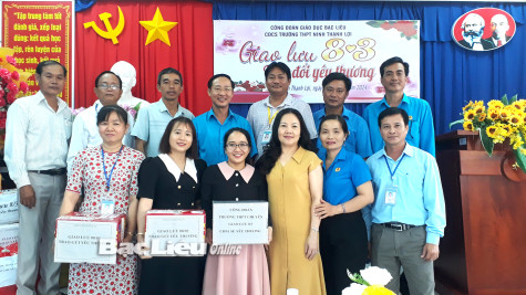 Công đoàn ngành Giáo dục Bạc Liêu: “Giao lưu 8/3 - Trao đổi yêu thương”