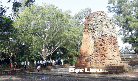Phát huy giá trị tháp cổ chứa nhiều bảo vật quốc gia