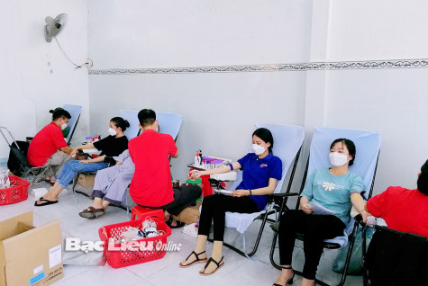 Tham gia hiến máu tình nguyện, cùng nhau xây dựng một xã hội nhân ái